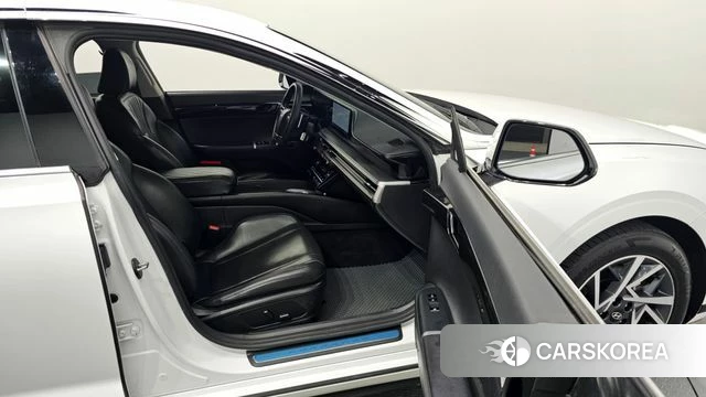 Hyundai Grandeur (GN7) id 3922510 из Кореи 9