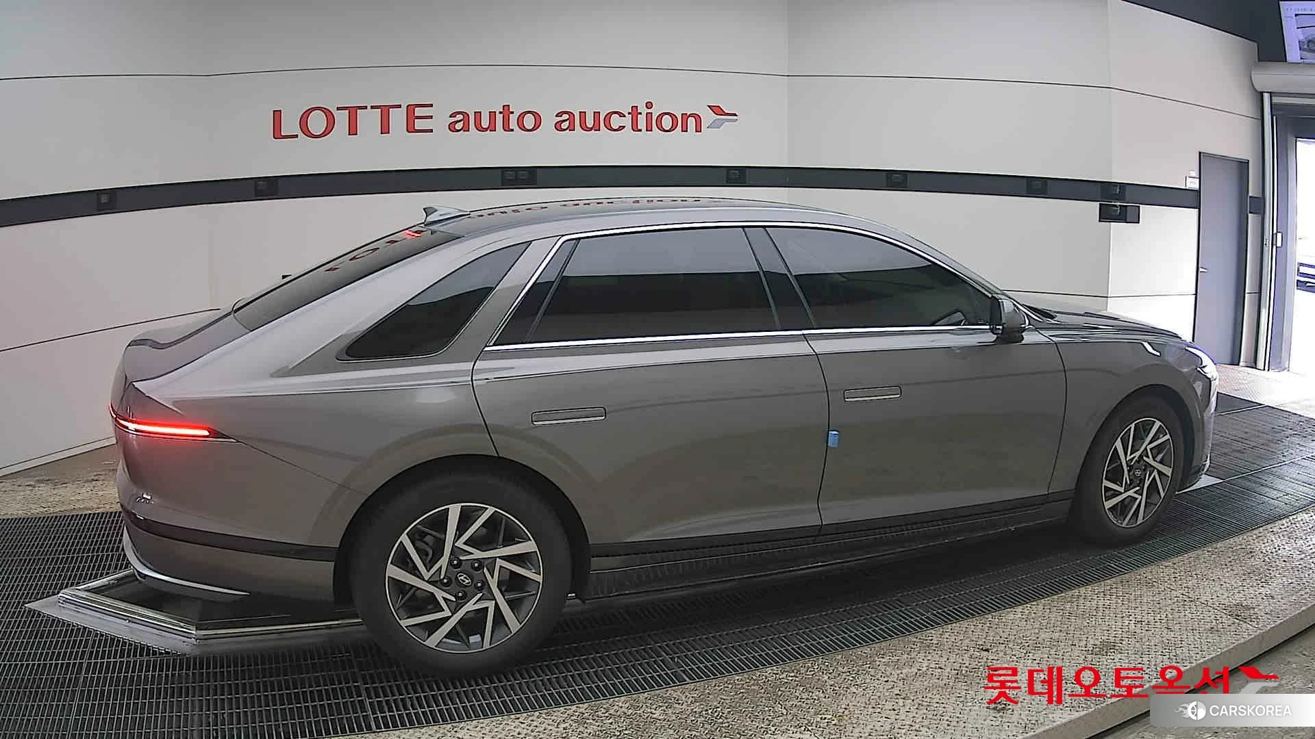 Hyundai Grandeur id 3875855 из Кореи 9