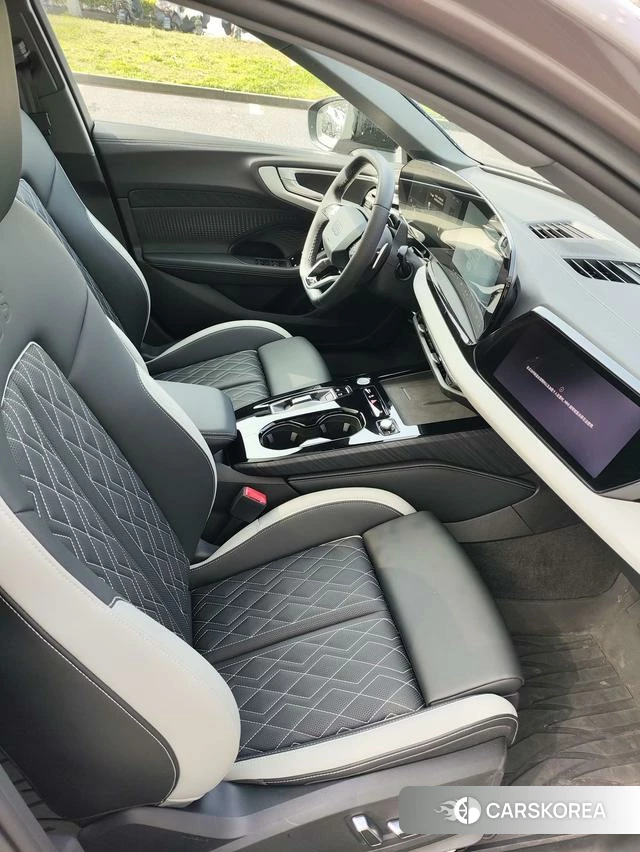 Audi A5L id 4258211 из Китая 9
