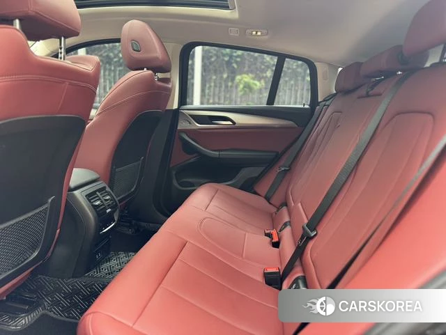 BMW X4 id 4265817 из Китая 9