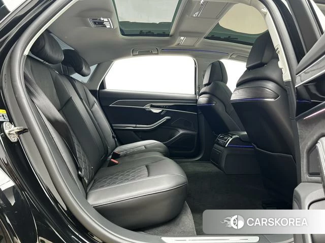 Audi A8 id 4265930 из Китая 9