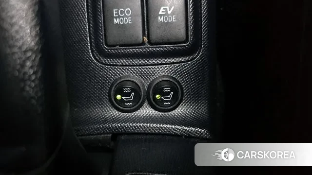 Toyota Prius C id 3039305 из Кореи 9