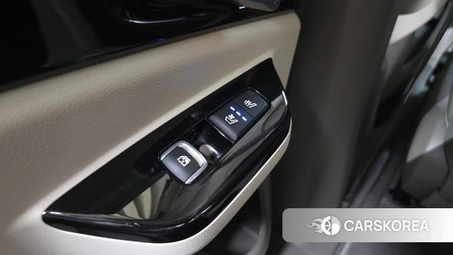 Kia Carnival 4th generation id 4542201 из Кореи 9