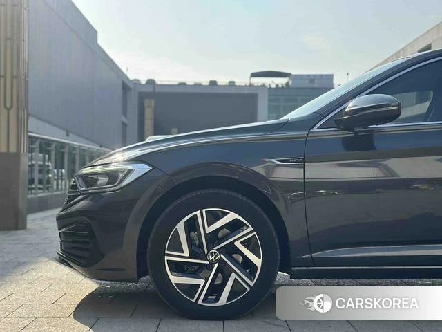 Volkswagen Sagitar id 4260093 из Китая 9