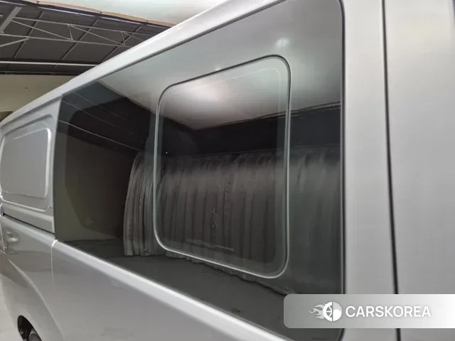 Hyundai The New Grand Starex id 3588313 из Кореи 9