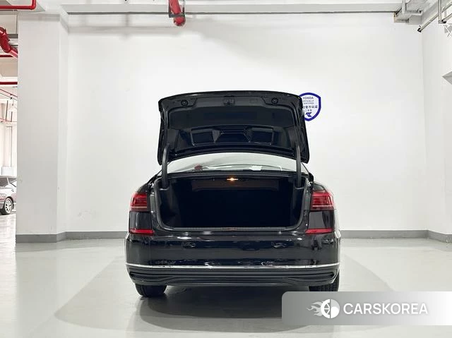Volkswagen Passat id 4341653 из Китая 9