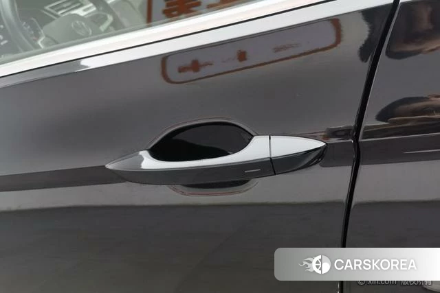 Volkswagen Magotan PHEV id 4210338 из Китая 9