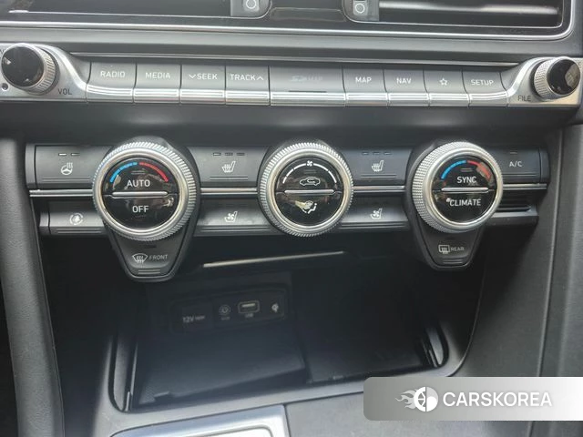 Genesis G70 id 4419773 из Кореи 9