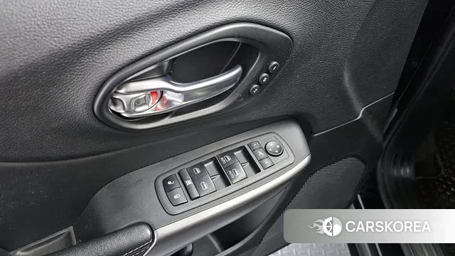 Jeep Cherokee (KL) id 3411019 из Кореи 9