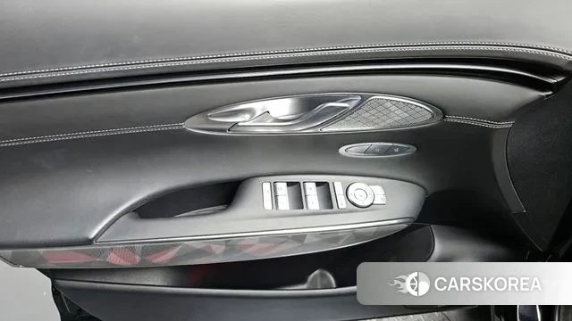 Genesis GV70 id 3361631 из Кореи 9