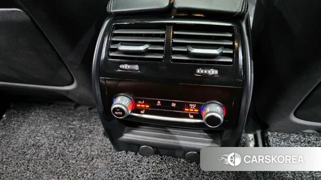 BMW 5 Series (G30) id 4188265 из Кореи 9