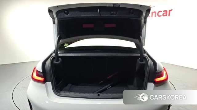 BMW 3 Series (G20) id 4696351 из Кореи 9