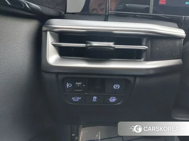 Hyundai Grandeur Hybrid (GN7) id 3230670 из Кореи 9