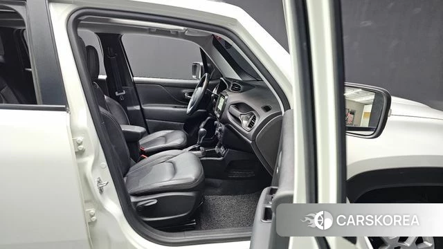 Jeep Renegade id 4188113 из Кореи 9