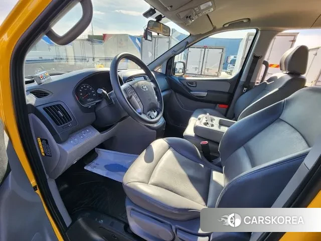 Hyundai The New Grand Starex id 3698342 из Кореи 9