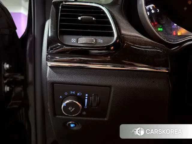 Jeep Grand Cherokee id 3098237 из Кореи 9