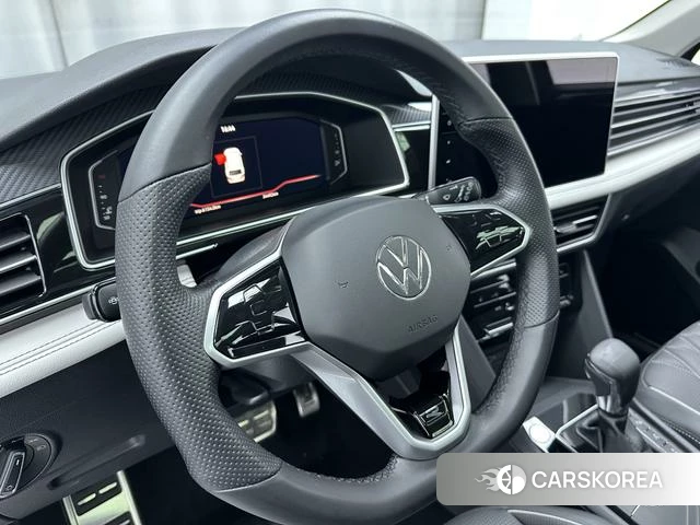 Volkswagen Tiguan L id 4298237 из Китая 9