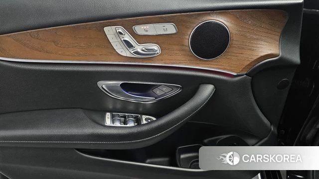 Mercedes-Benz E-Class W213 id 3861858 из Кореи 9