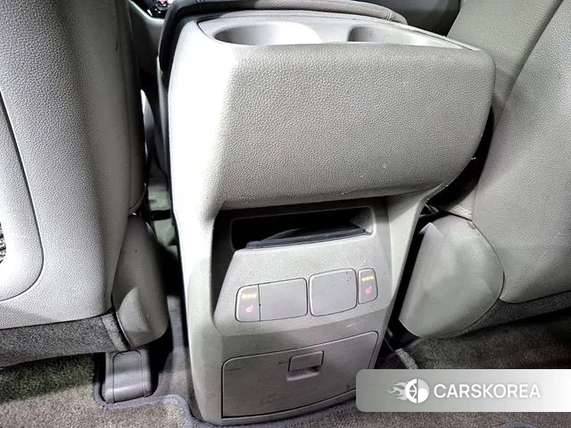 Kia All New Carnival id 3284938 из Кореи 9