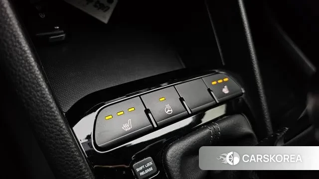 Kia Stonic id 3677460 из Кореи 9