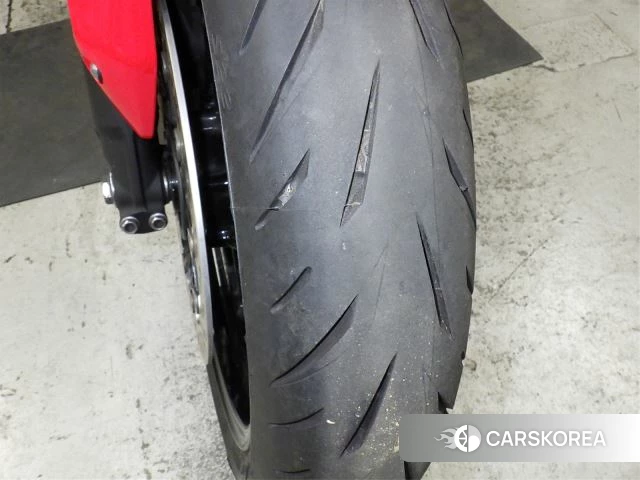 Honda CBR1000RR id 3946963 из Японии 9