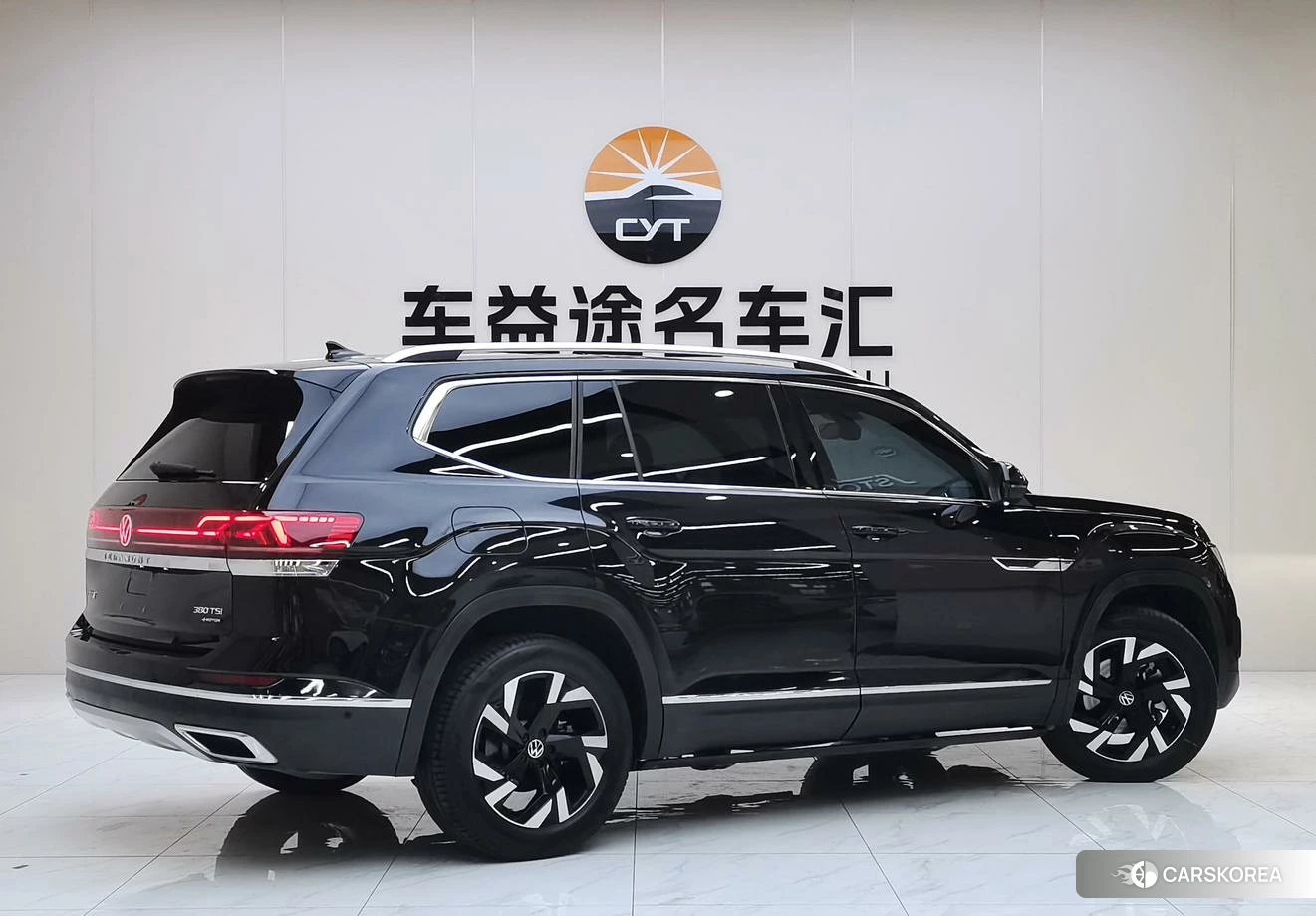 Volkswagen Tourang id 4487381 из Китая 9
