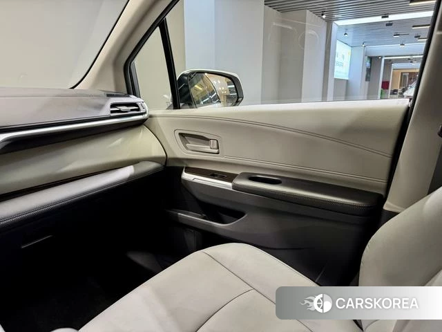 Toyota Grevia id 3889862 из Китая 9