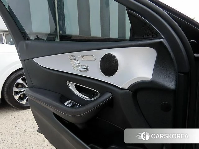 Mercedes-Benz E-Class W213 id 4255103 из Кореи 9