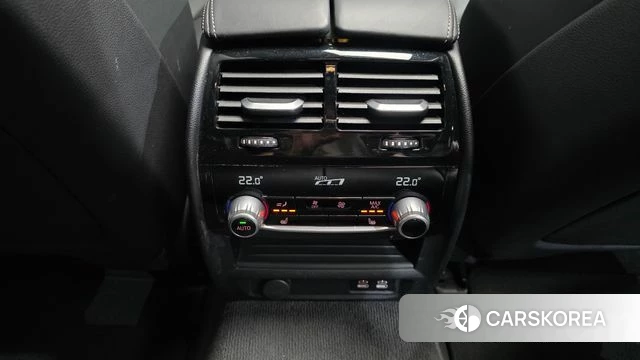 BMW 5 Series (G30) id 4854756 из Кореи 9