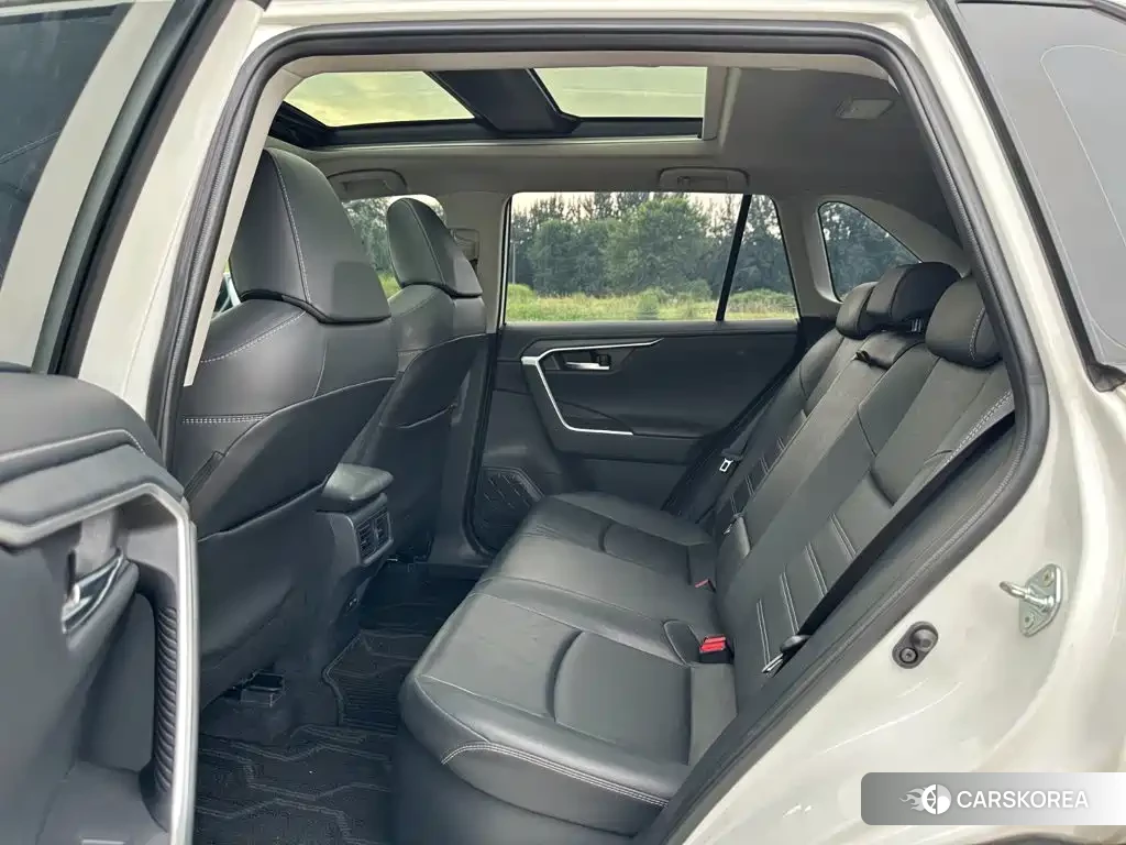 Toyota RAV4 id 4628265 из Китая 9