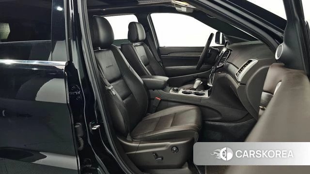 Jeep Grand Cherokee id 3844661 из Кореи 9