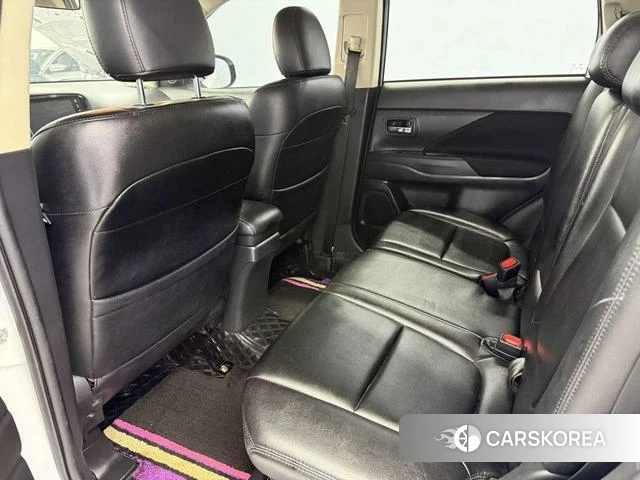 Mitsubishi  Outlander id 4207574 из Китая 9