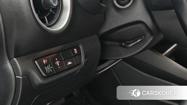 Kia Come New K3 id 3834499 из Кореи 9