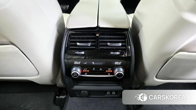 BMW 5 Series (G30) id 3965127 из Кореи 9