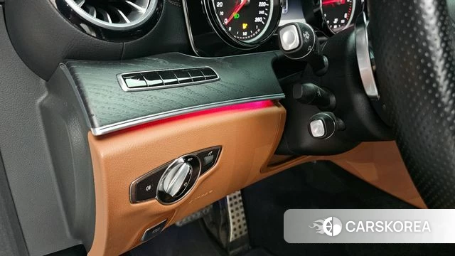 Mercedes-Benz E-Class W213 id 3808141 из Кореи 9