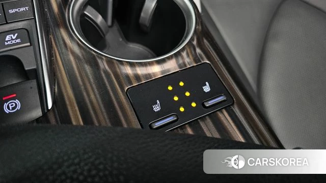 Toyota Camry (XV70) id 4020510 из Кореи 9