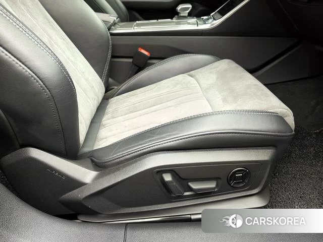 Audi A6L id 3939261 из Китая 9