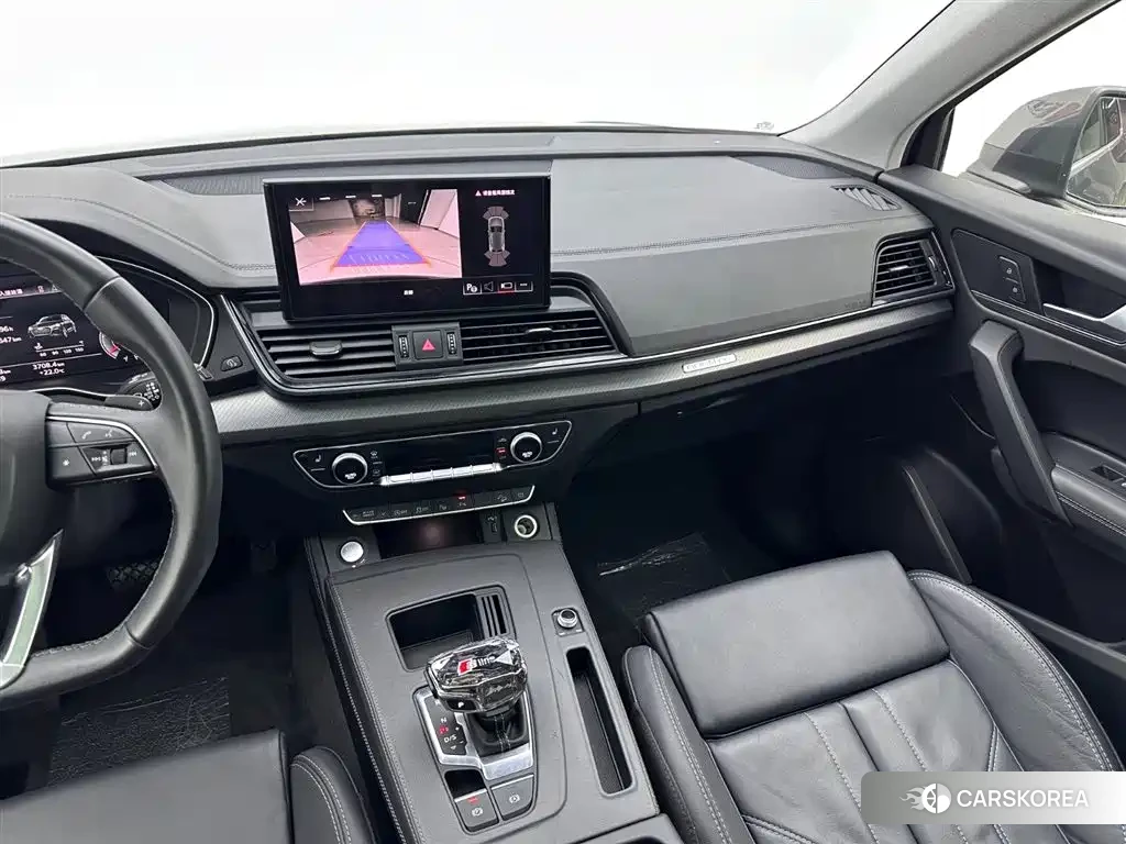 Audi Q5L id 4659909 из Китая 9