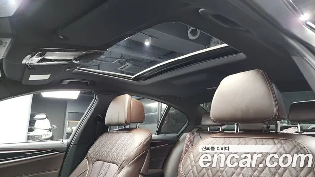 BMW 5 Series (G30) id 2838497 из Кореи 9