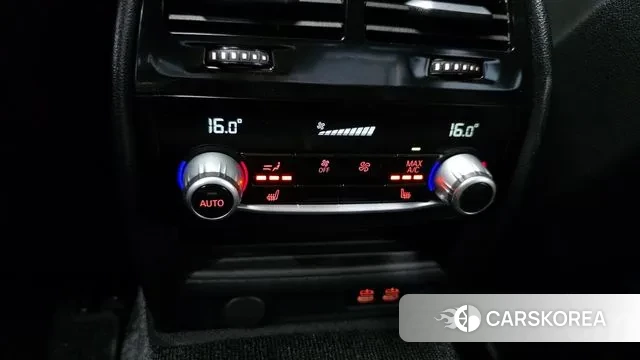 BMW 5 Series (G30) id 2931823 из Кореи 9