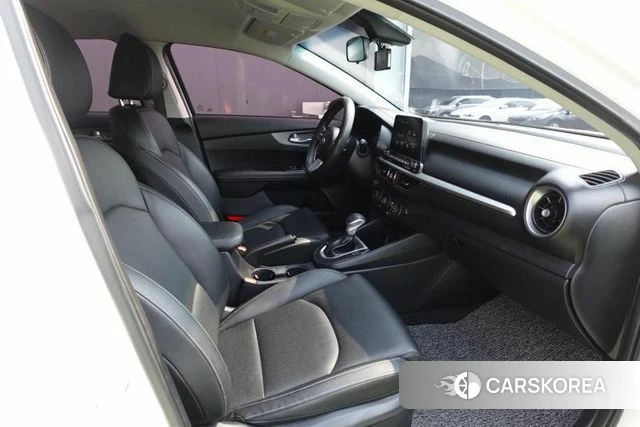 Kia Come New K3 id 3807995 из Кореи 9