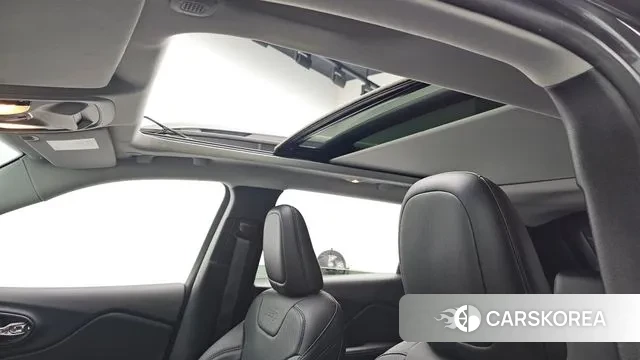 Jeep Cherokee (KL) id 3771381 из Кореи 9