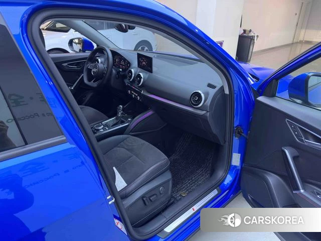 Audi Q2L id 4336096 из Китая 9