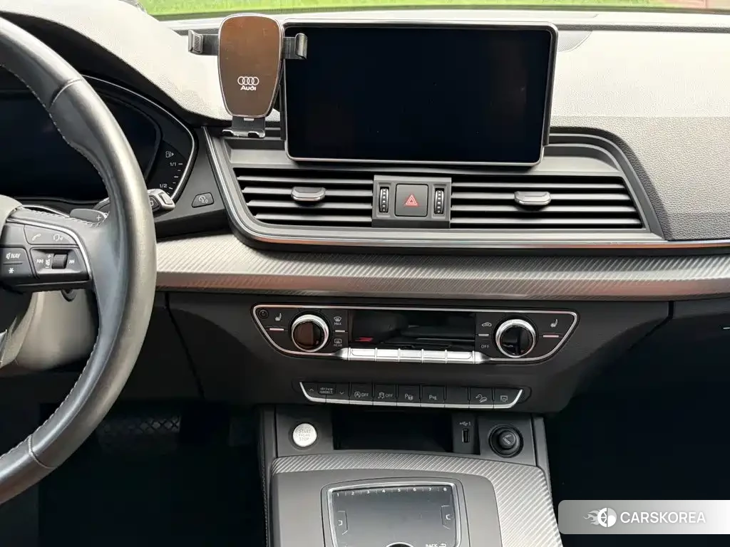 Audi Q5L id 4600834 из Китая 10