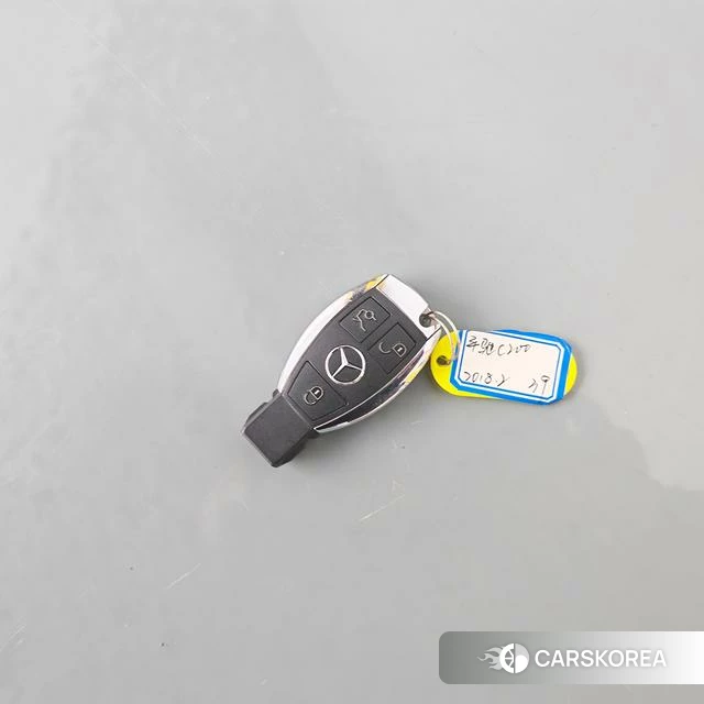 Mercedes-Benz Class C id 4253070 из Китая 9