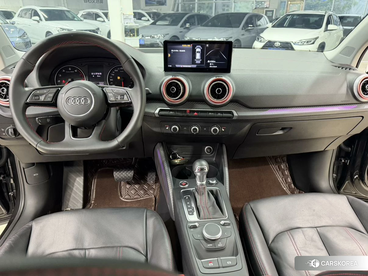 Audi Q2L id 4455090 из Китая 9