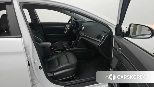 Hyundai Avante AD id 3943108 из Кореи 9