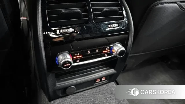 BMW 5 Series (G30) id 3159307 из Кореи 9