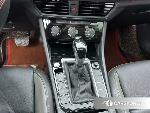 Volkswagen Sagitar id 4242273 из Китая 9