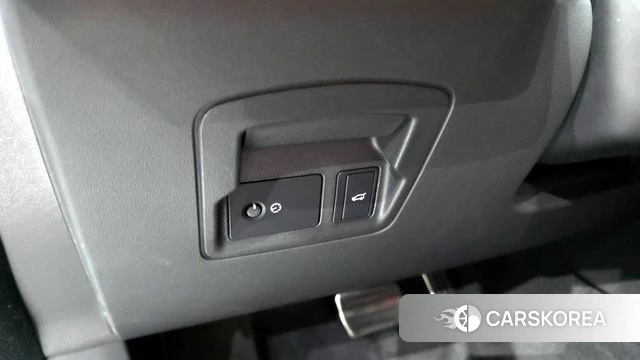 Land Rover Range Rover Velar id 3921472 из Кореи 9